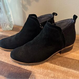 Tom’s Black Suede Ankle Boots